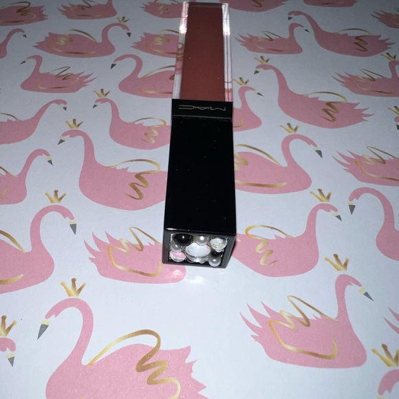 MAC Cosmetics STYLISTICS Lipglass Lipgloss Lip Gloss HYPER CHIC NWOB (Rare) - Picture 4 of 5